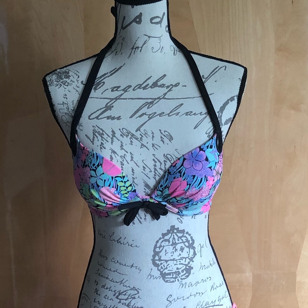 Victoria secret bathing suit top